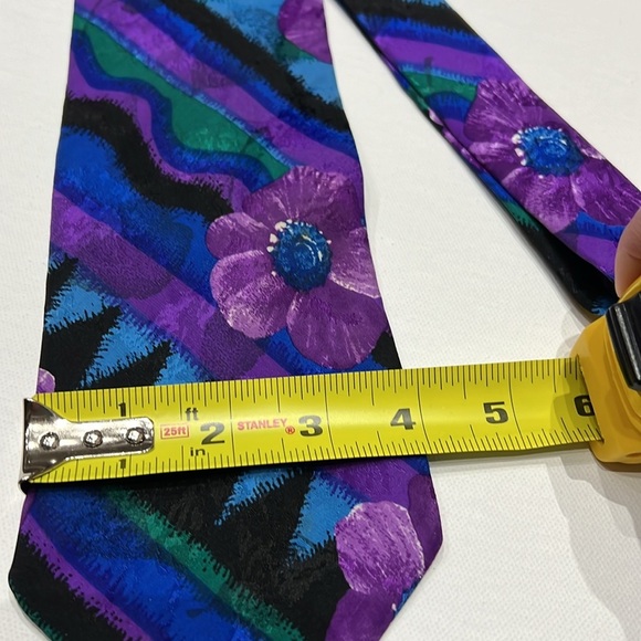 Sazzari Men's 100% Silk Purple Floral Classic Tie - Picture 2 of 8